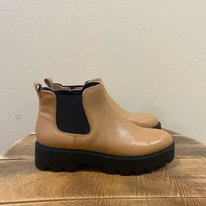 Franco Sarto Balinbooty Leather Ankle Boots size 6